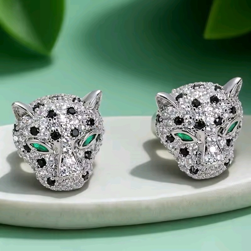 💎PANTHER Black Stone and Pave Earrings, Cheetah, Pierced Emerald GreenEyes